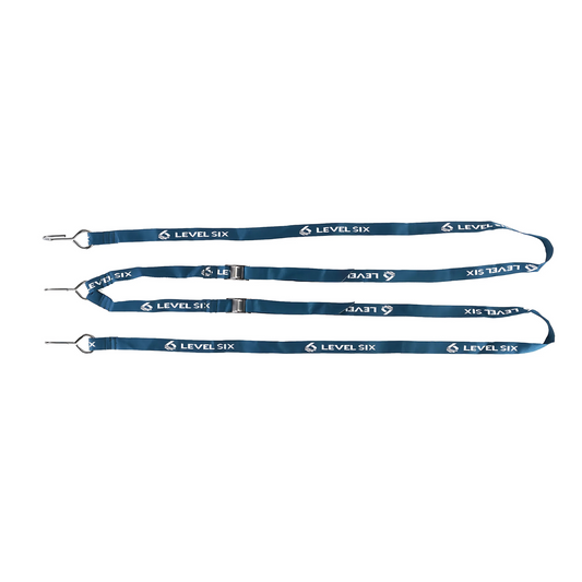 Sangle de fixation Bow & Stern V-Straps de Paddle.ca pour sécuriser la proue et la poupe du bateau.