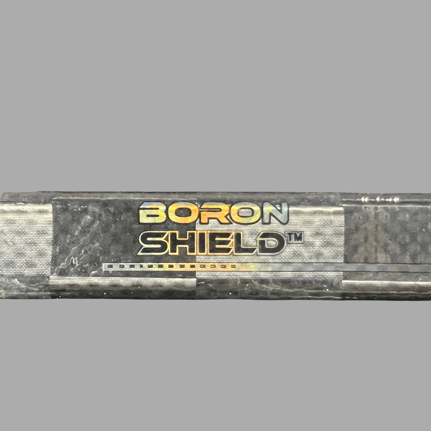 Technologie BoronShield renforcée au boron pour une durabilité maximale du bâton de hockey