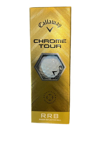 Balles de golf Callaway Chrome Tour RRB 2024, blanches, dans un emballage de trois, conçues pour performance et contrôle.
