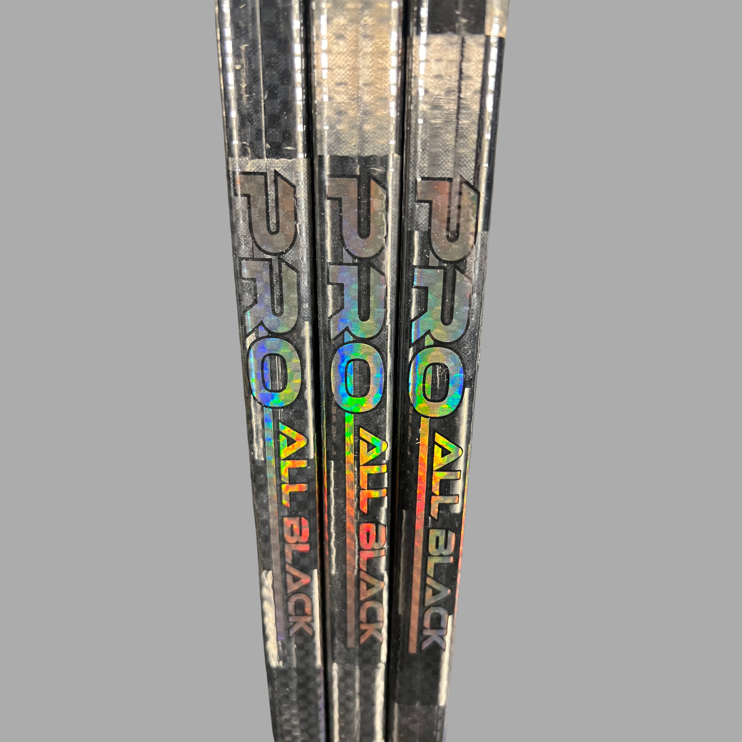 Gamme de bâtons de hockey Pro All Black V2 LabSports senior