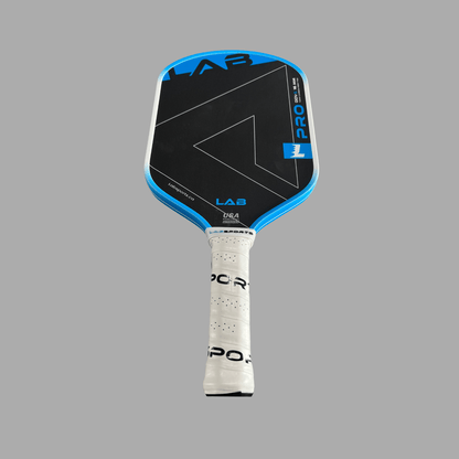 Manche ergonomique de la raquette de pickleball LabSports Pro avec prise antidérapante