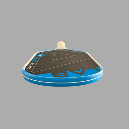 Raquette de pickleball LabSports Pro offrant puissance, spin et précision sur le terrain