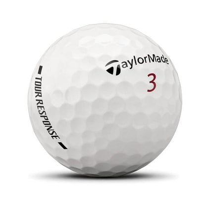 Balles de golf TaylorMade Tour Response '25, balles de golf blanches avec logo, en gros plan sur un fond neutre.